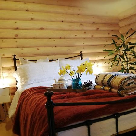 Ravenglass Log Cabin Exterior foto